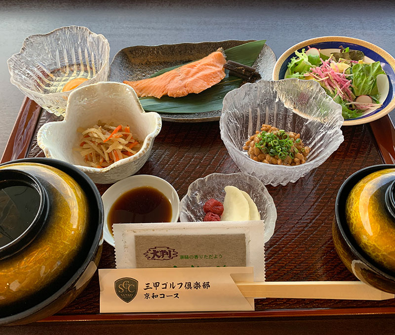 和朝食(三甲ゴルフ倶楽部 京和コースのレストラン)